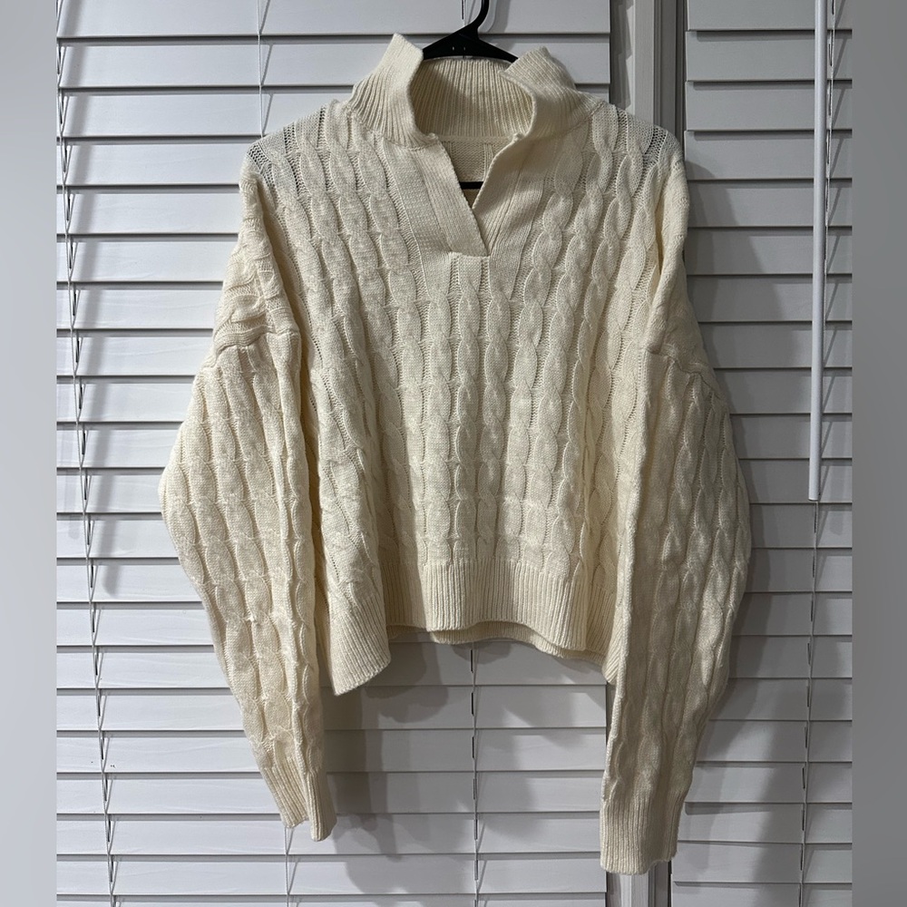 Cream Cable Knit Sweater That Has A High Collar! 💜 Size M! Best Offer Accepted!